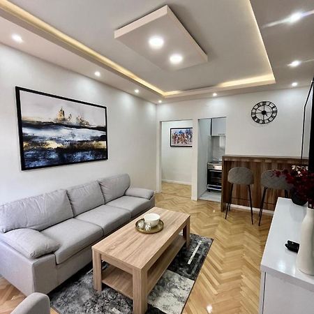 Apartment Square Сараево Екстериор снимка