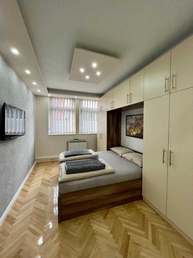 Apartment Square Сараево Екстериор снимка